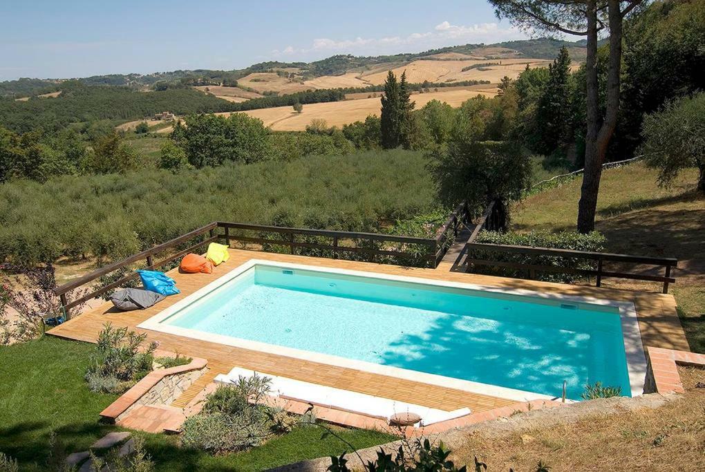 Stunning Country House Overlooking Tuscany Hills Lorenzana Eksteriør bilde